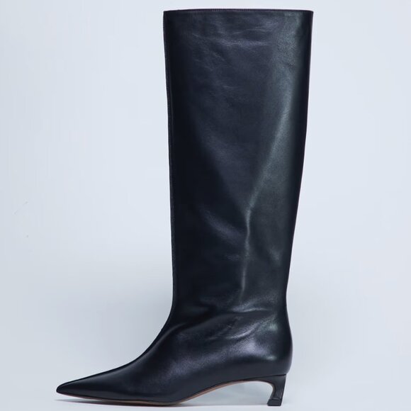 Premium Leather Pointed Toe, Knee-high, Black Boots (SIZE 6) - Picture 2 of 4